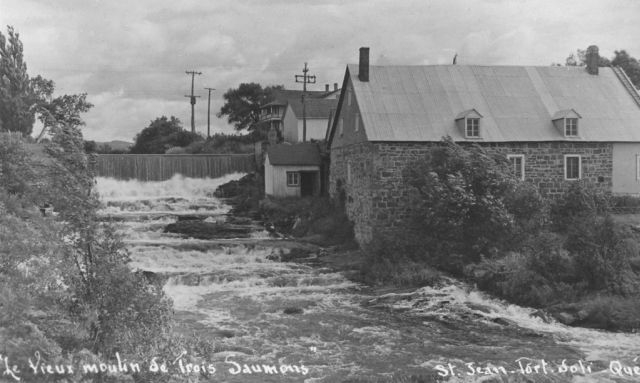 Photo inconnue, date inconnue, coll. Gérard Ouellet.